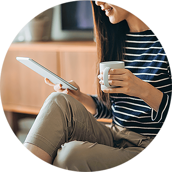 women shopping on tablet